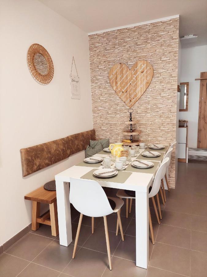 Newhome Nicole Premantura Exterior foto